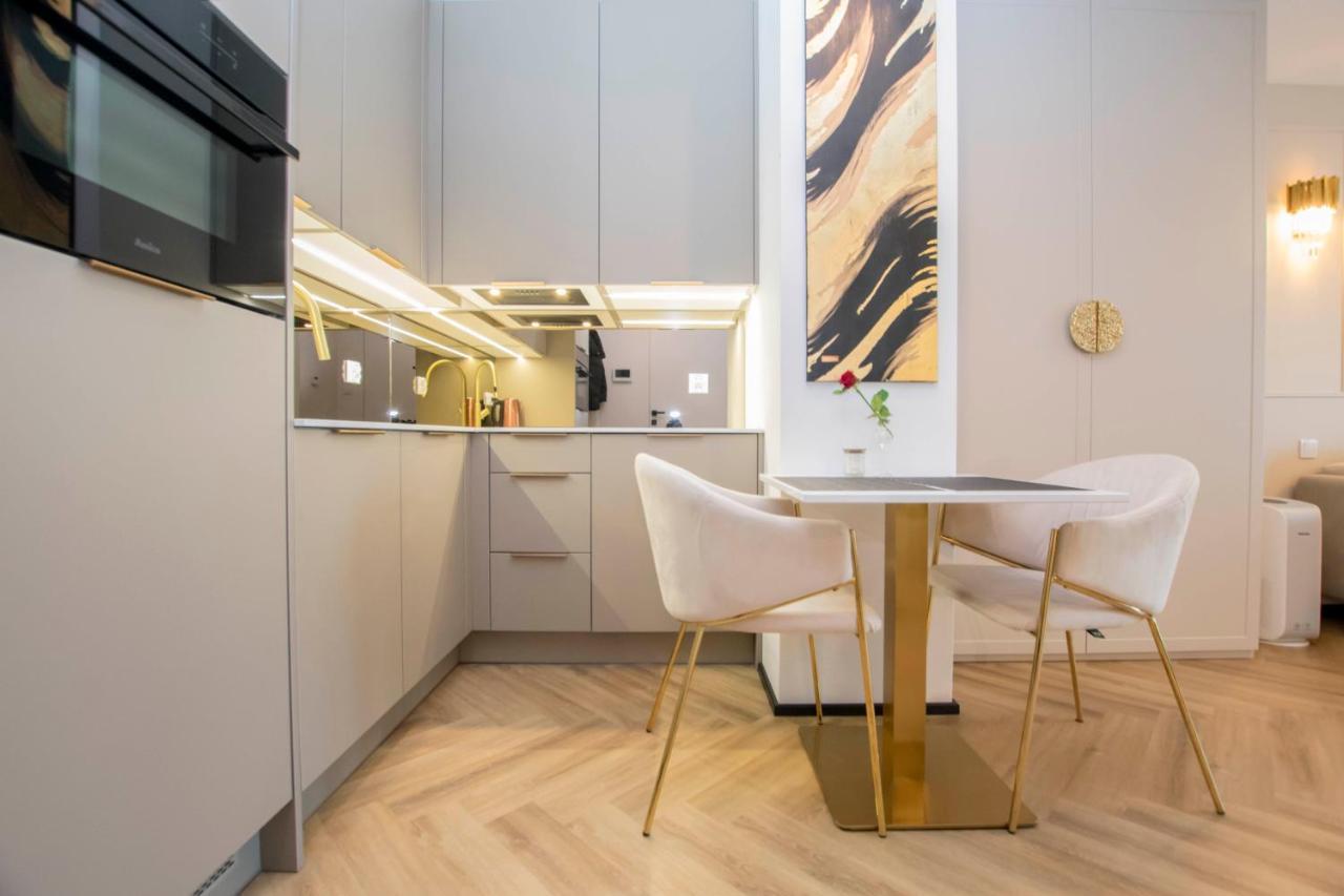 Lux Stays By Torres At K39 Cracovia Exterior foto