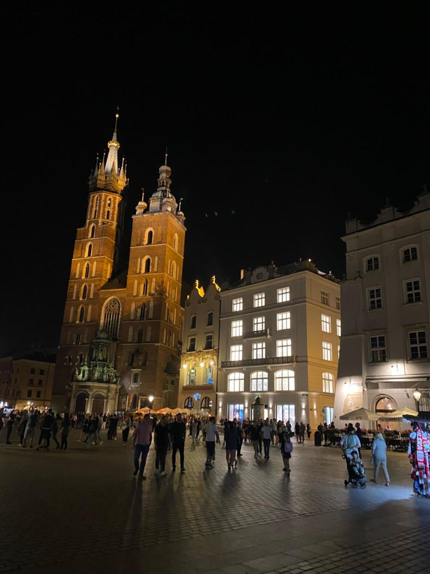 Lux Stays By Torres At K39 Cracovia Exterior foto