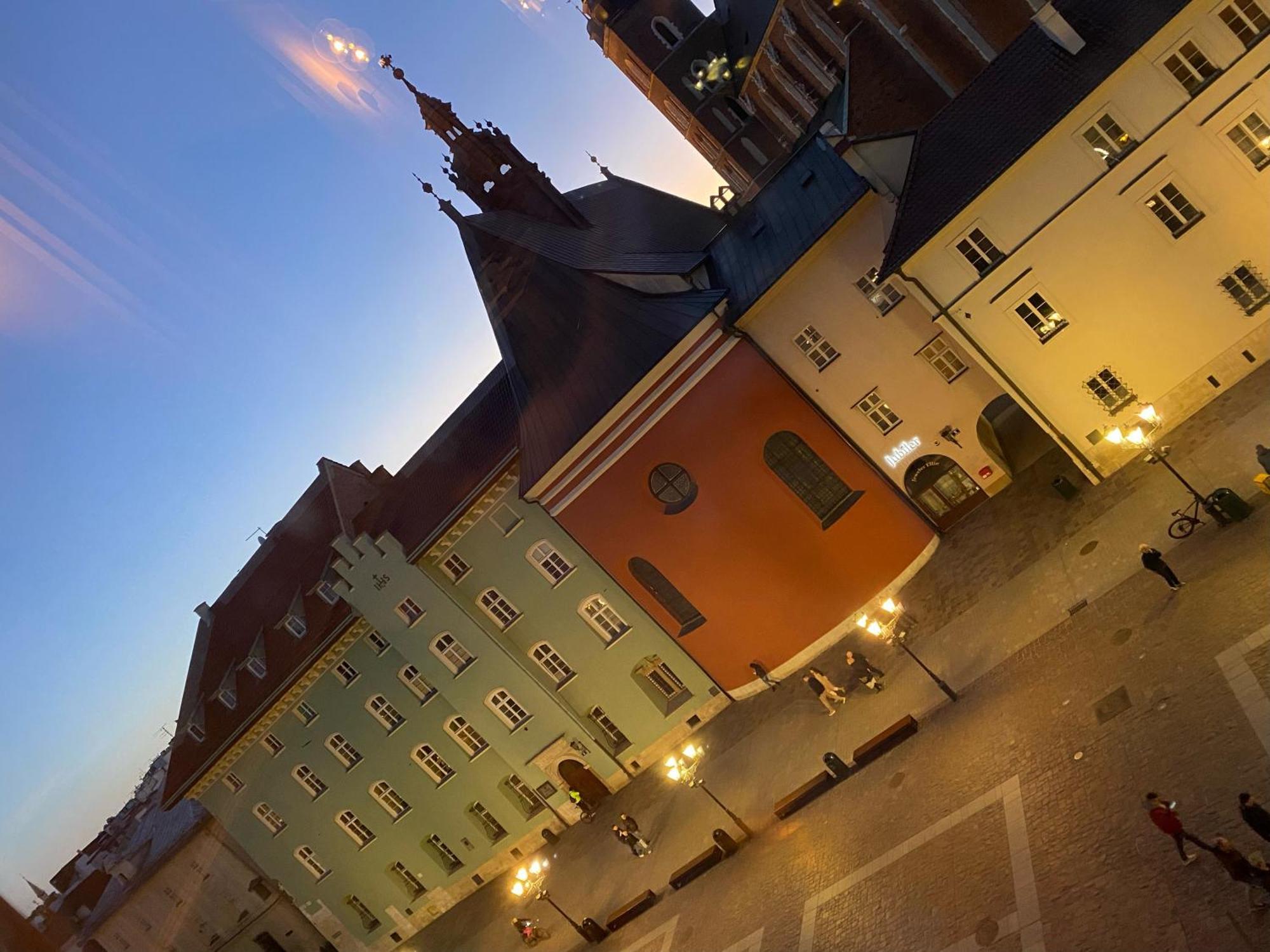 Lux Stays By Torres At K39 Cracovia Exterior foto