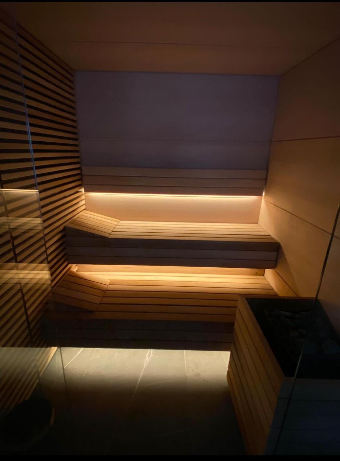 Lux Stays By Torres At K39 Cracovia Exterior foto